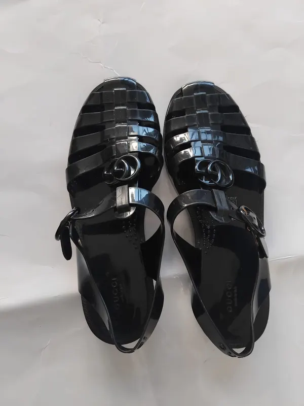 Man sandle