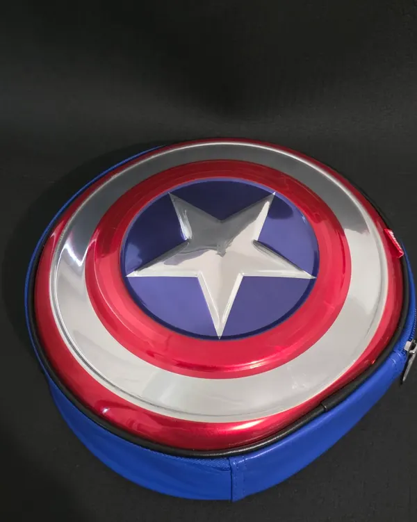 Captain America sheild lunch bag