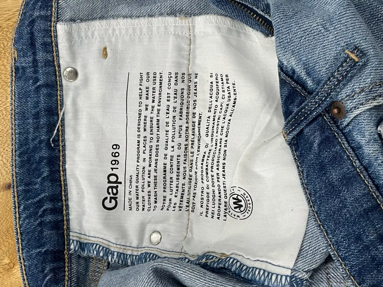 Gap 1969 Original Best Girlfriend Denim Shorts Light Indigo Size 29 – photo 5