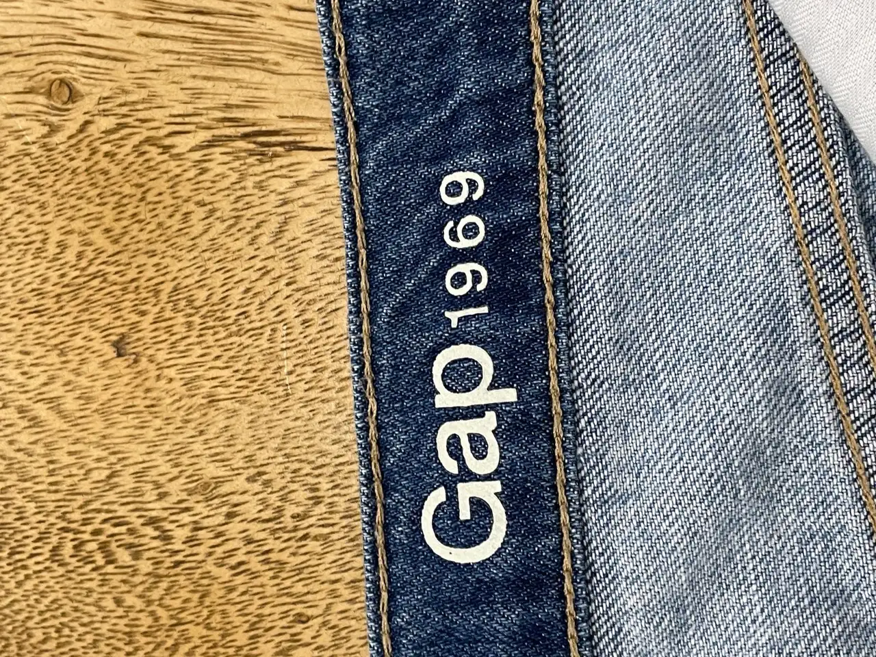 Gap 1969 Original Best Girlfriend Denim Shorts Light Indigo Size 29 – photo 4