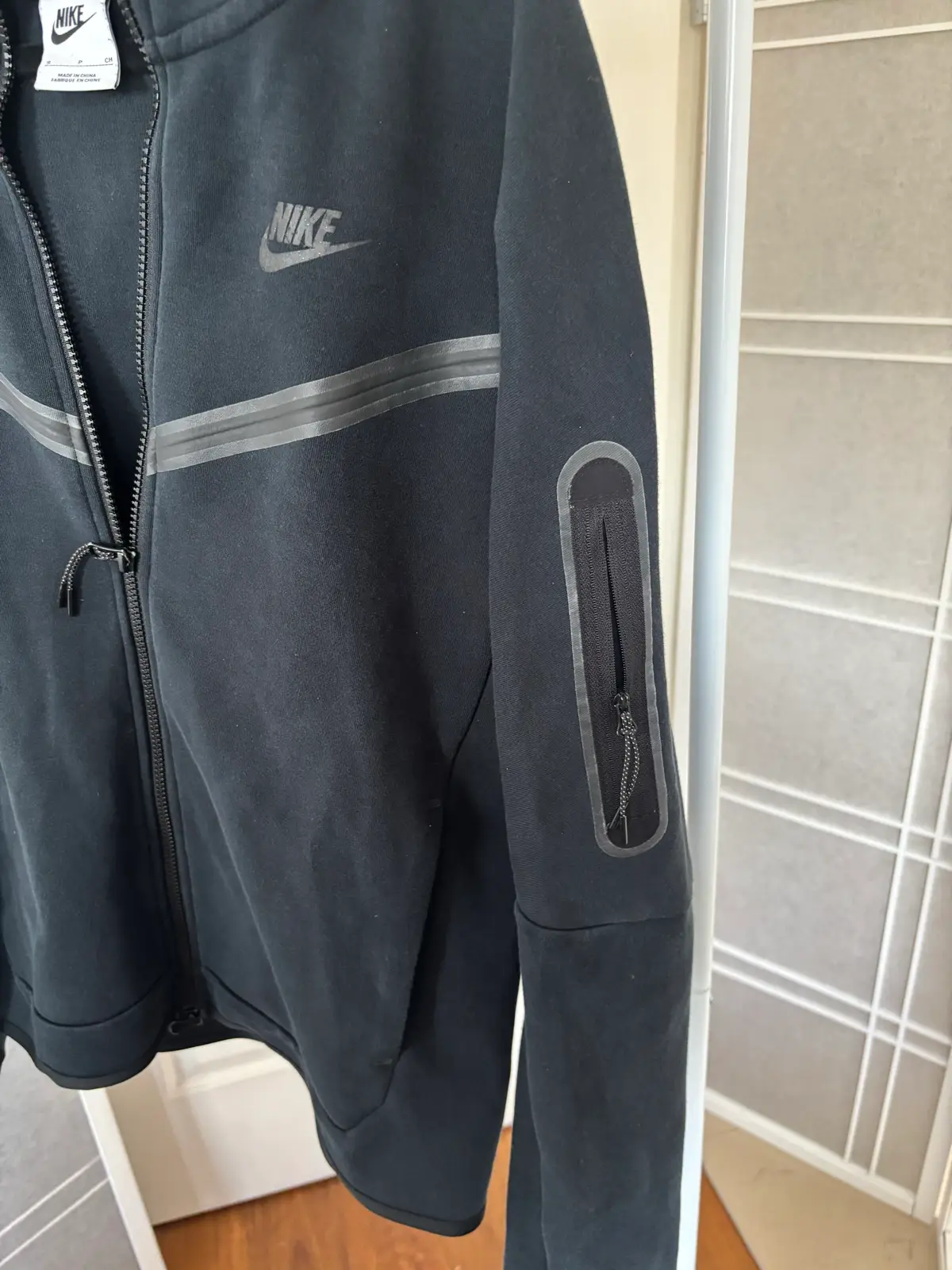 Nike Men’s Tech Fleece jacket in black & grey, size S – photo 5