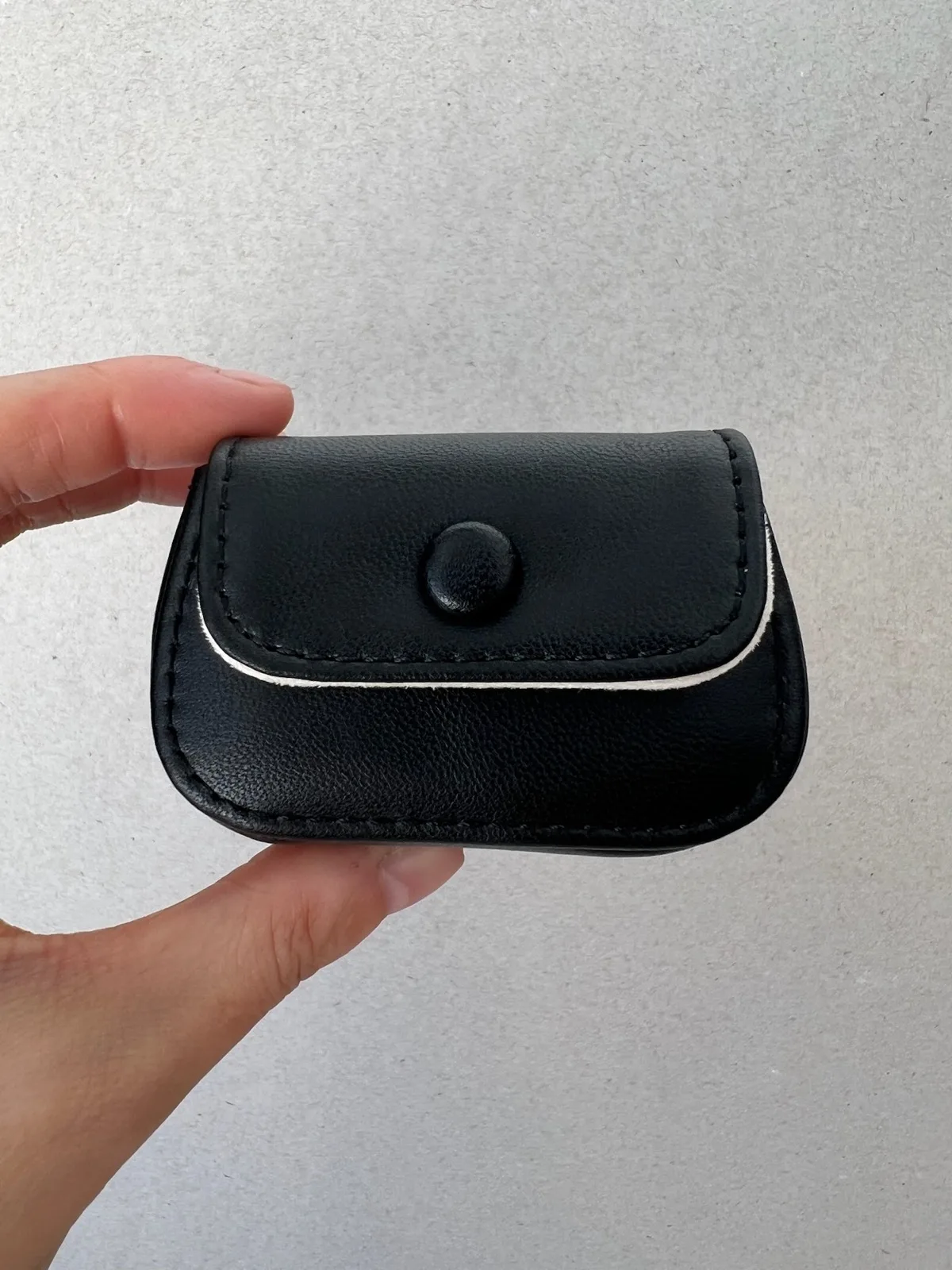 Black Faux Leather Mini Portable Travel Ring Jewelry Box Case – photo 6