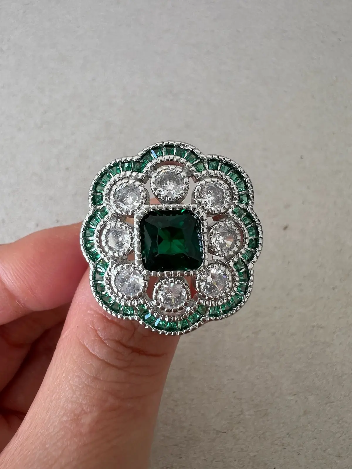 Vintage Art Deco Inspired Emerald Green Statement Cocktail Dress Ring Size Q – photo 4