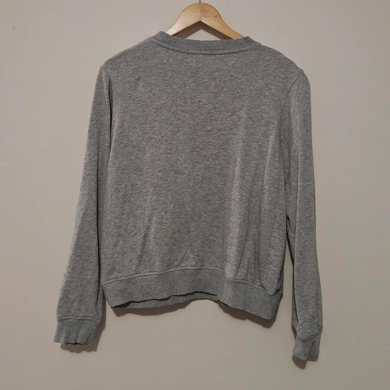 Sportsgirl Women’s Grey Logo Graphic Print Crew Neck Pullover Sweatshirt S — photo 3