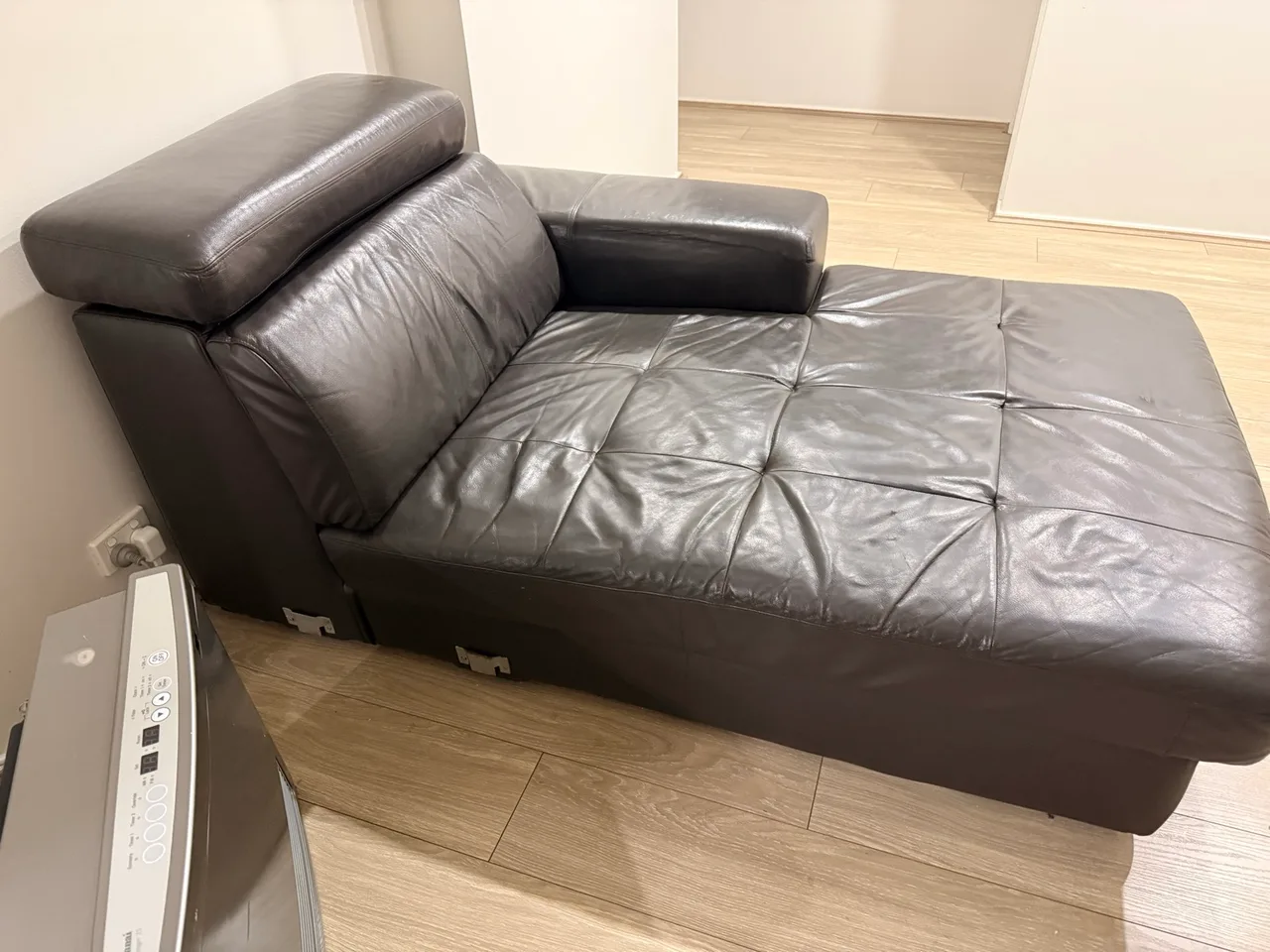 Leather Couches – photo 6