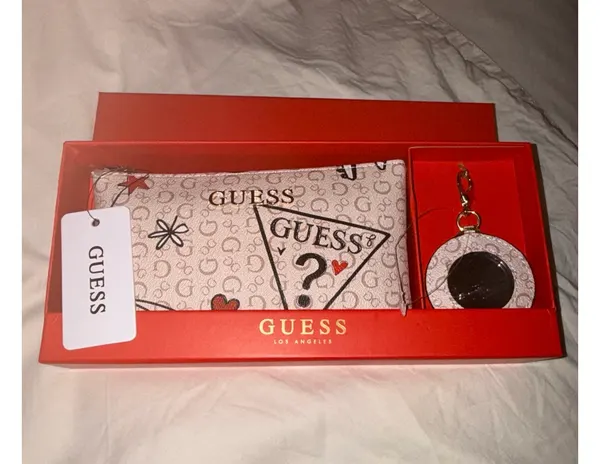 Guess Pouch
