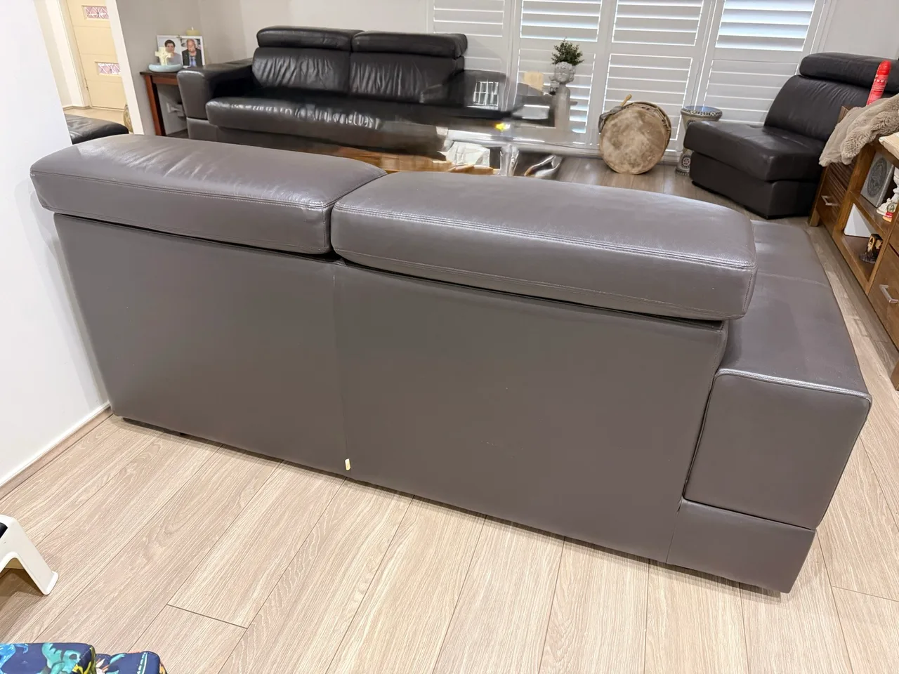 Leather Couches – photo 3