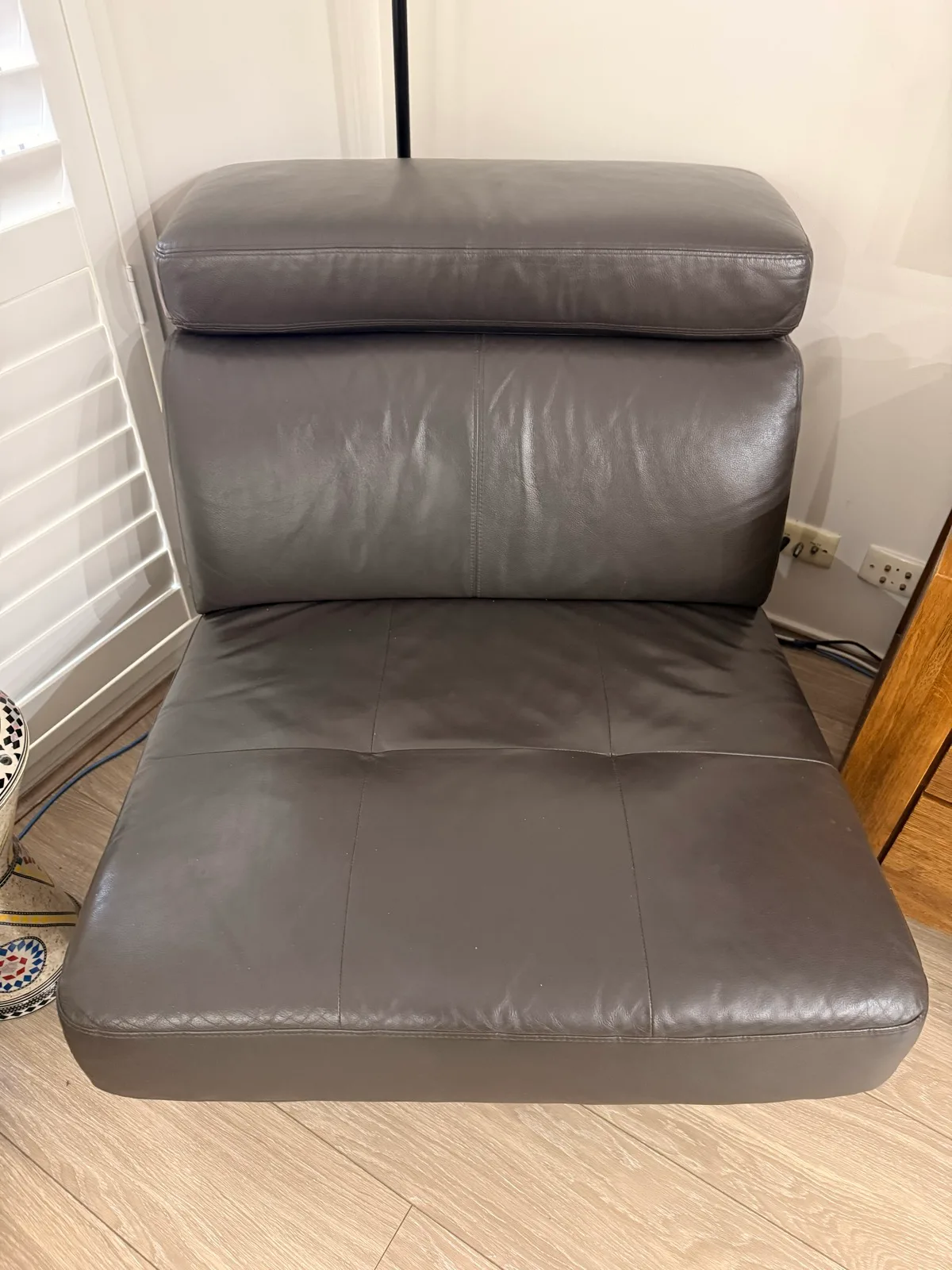 Leather Couches – photo 7