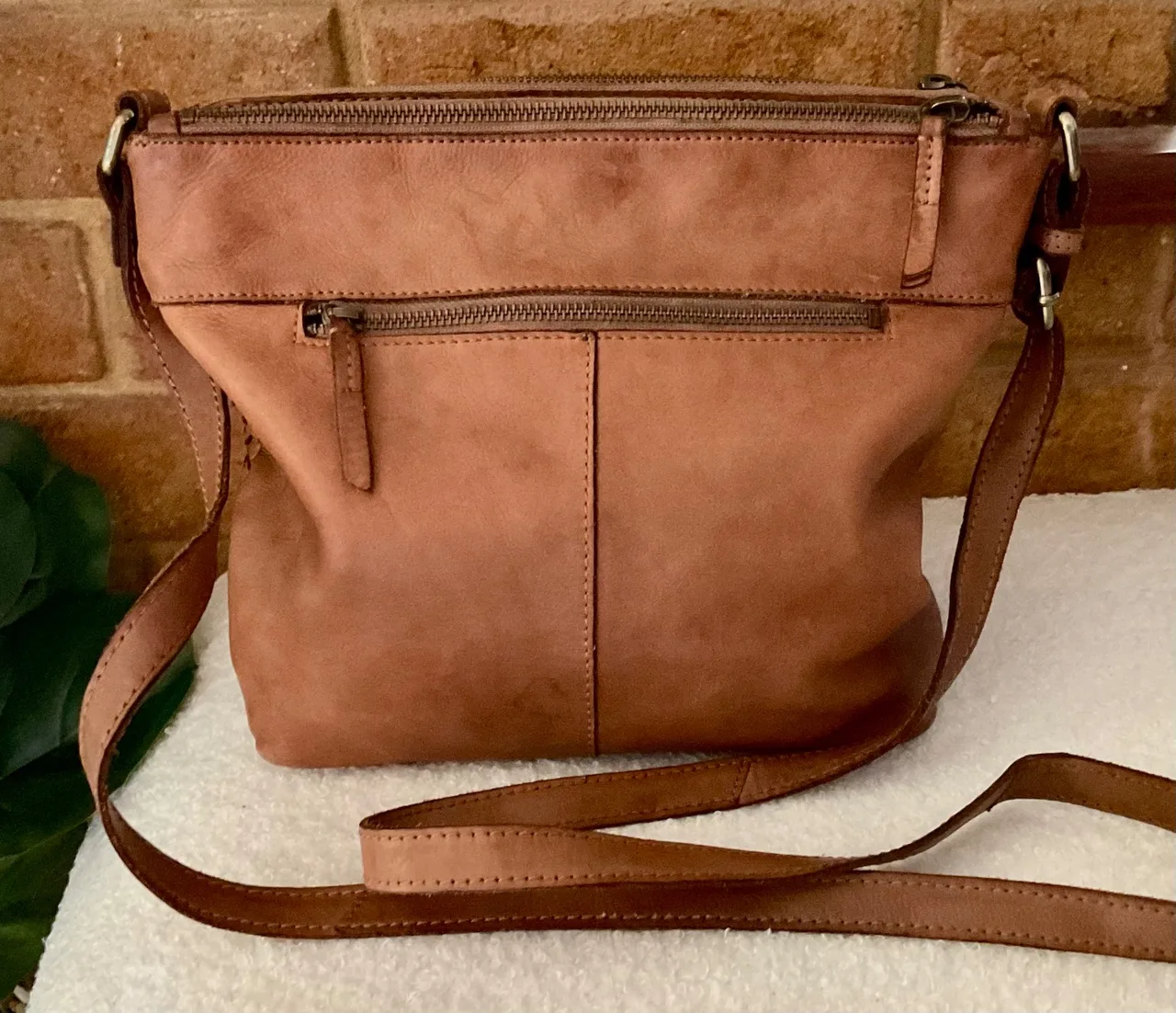 Colorado Tan Brown Genuine Leather Crossbody Bag – Woven Detail (rrp $199) — photo 2