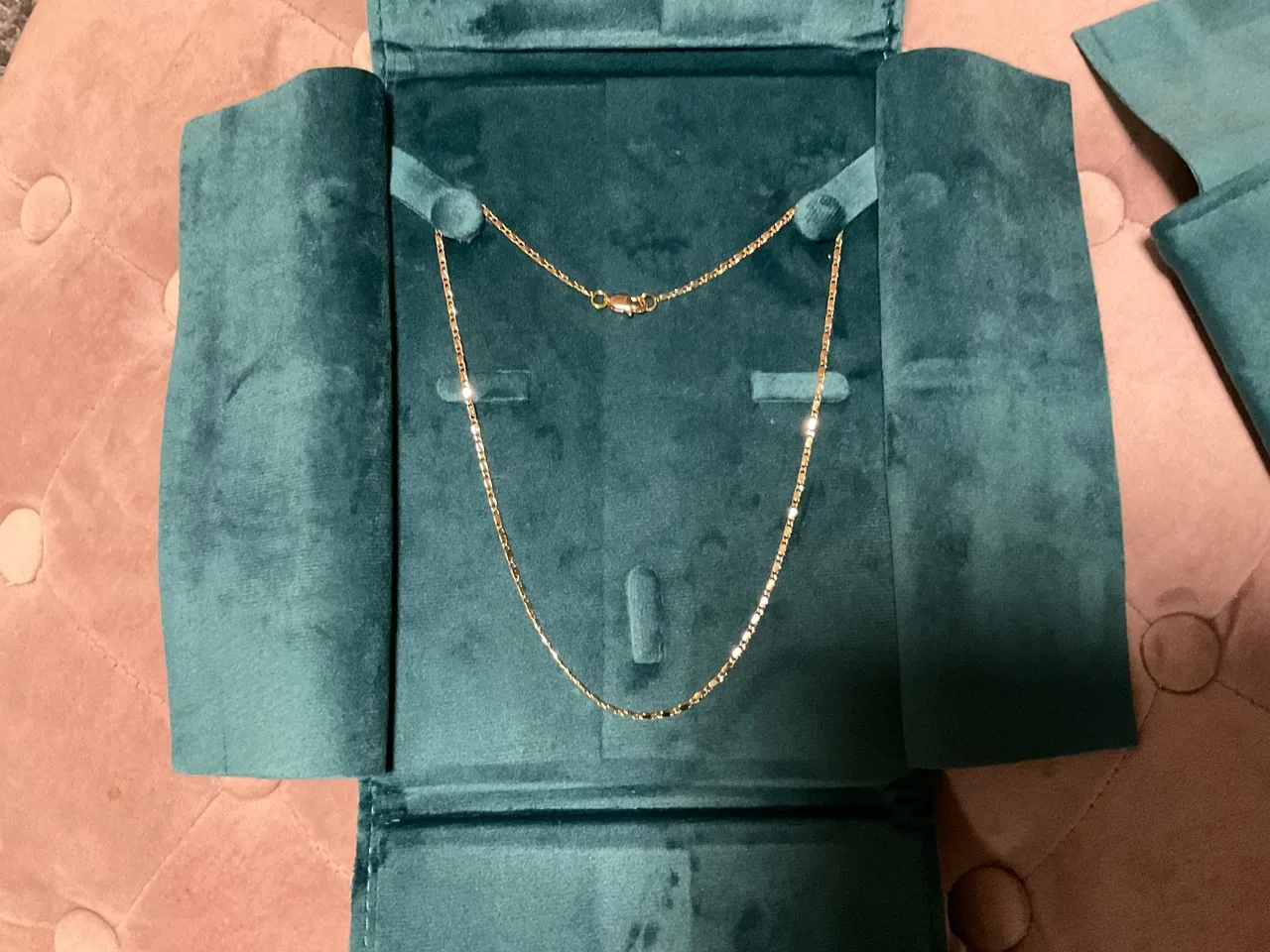 14K Gold Plated Flat Mariner Chain Necklace (45cm / 2mm) with Teal Velvet Case — photo 2
