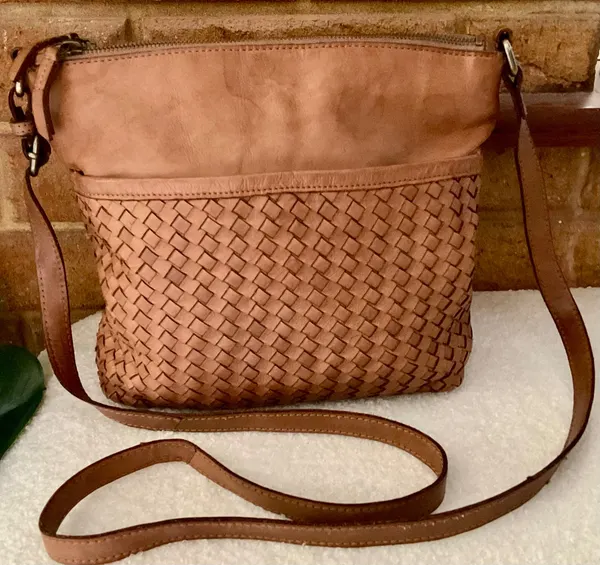 Colorado Tan Brown Genuine Leather Crossbody Bag – Woven Detail (rrp $199)