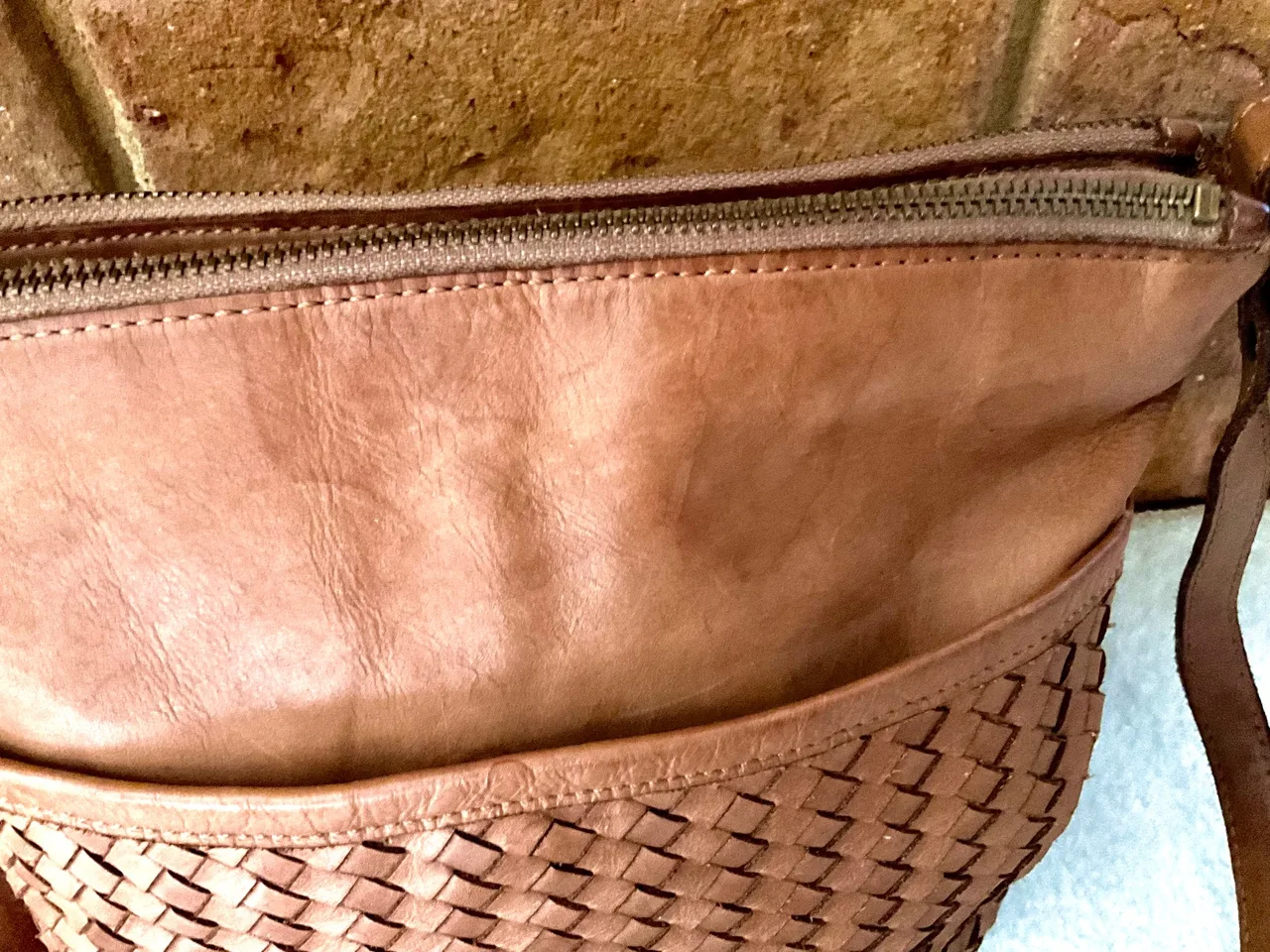 Colorado Tan Brown Genuine Leather Crossbody Bag – Woven Detail (rrp $199) — photo 9