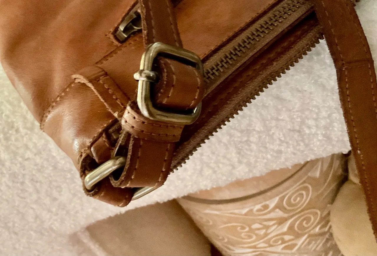 Colorado Tan Brown Genuine Leather Crossbody Bag – Woven Detail (rrp $199) — photo 12