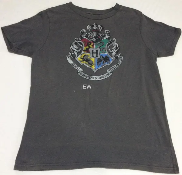 c Warner Bros London Studios Unisex Grey Hogwarts Crest Child XL