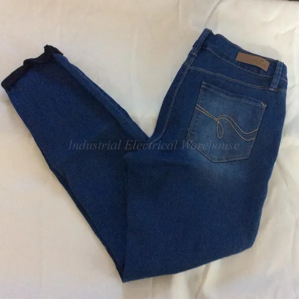 Royalty For Me Cuffed Denim Jeans Front Zip US Size 6P