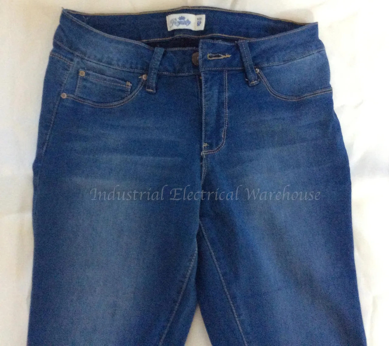 Royalty For Me Cuffed Denim Jeans Front Zip US Size 6P – photo 5