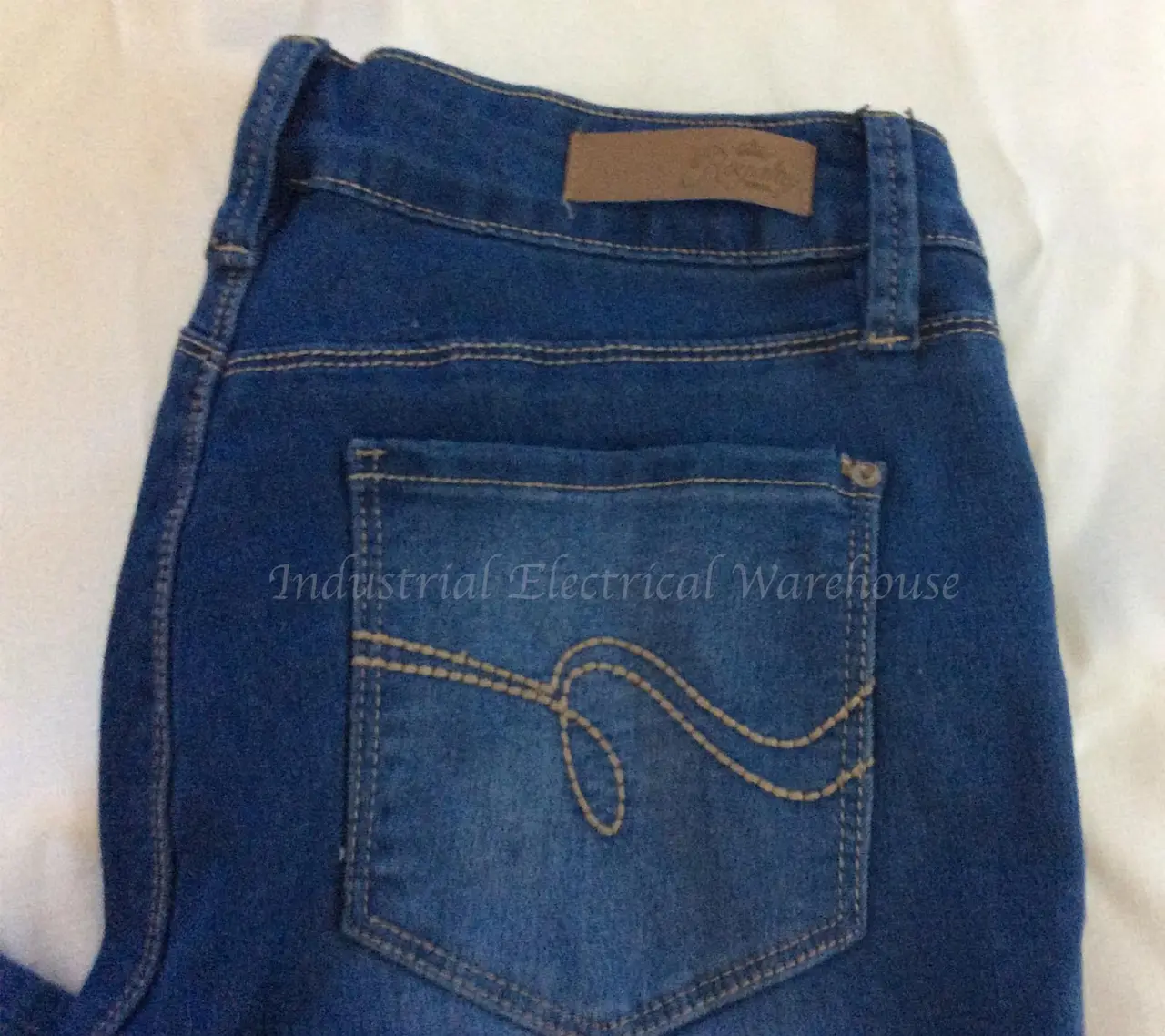 Royalty For Me Cuffed Denim Jeans Front Zip US Size 6P – photo 3