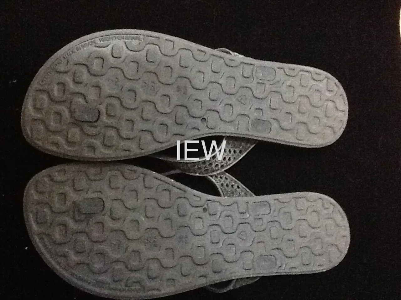 Ipanema Paisley Print Black Grey White Slippers Flip Flop Flats USA Size 7 – photo 2