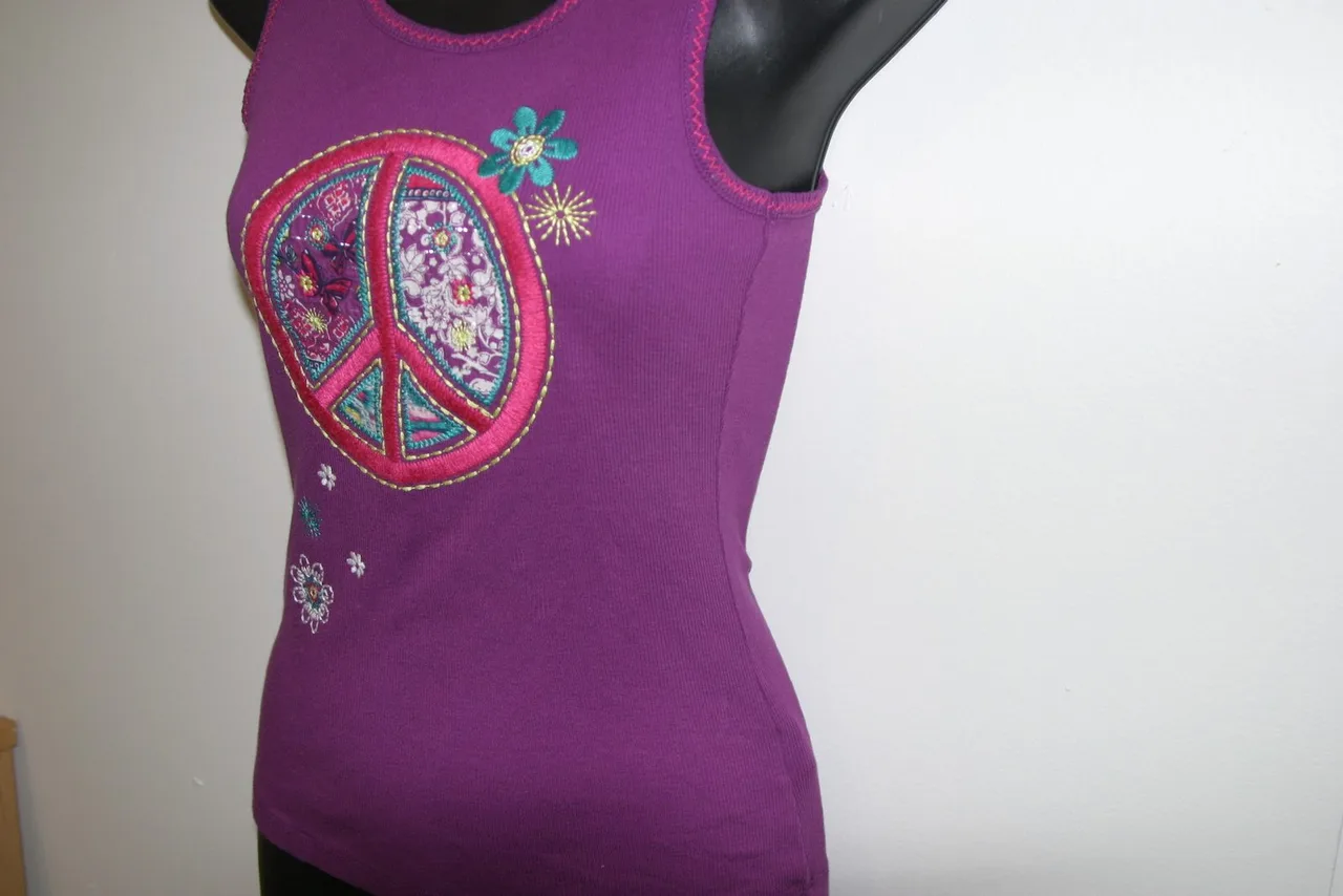 Childrens Place Girls Purple Tank Top Embroidered Peace Sign Singlet 10-12 – photo 2