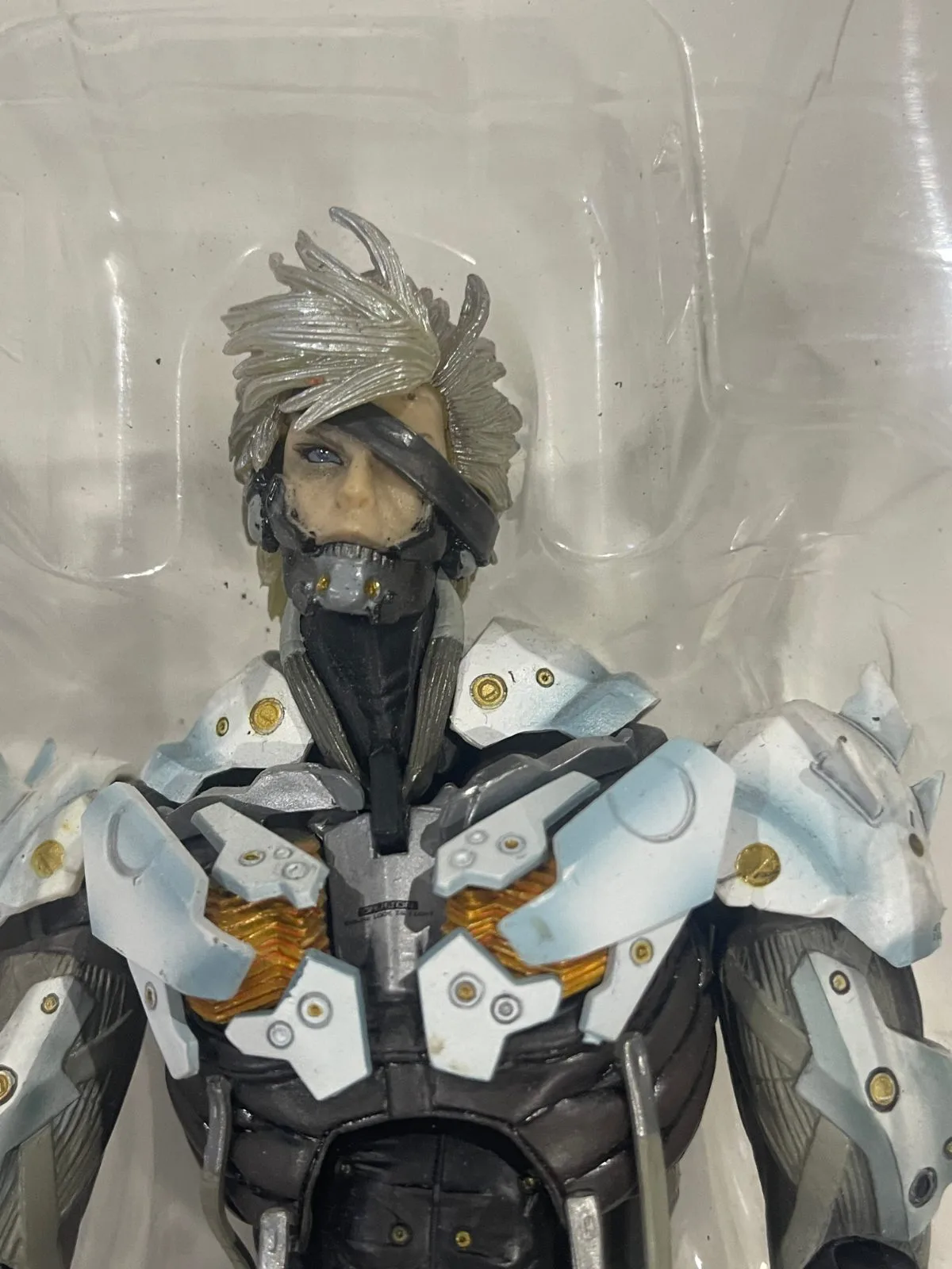 Metal Gear Rising Revengeance Limited Edition Play Arts Kai White Raiden Figure – photo 4