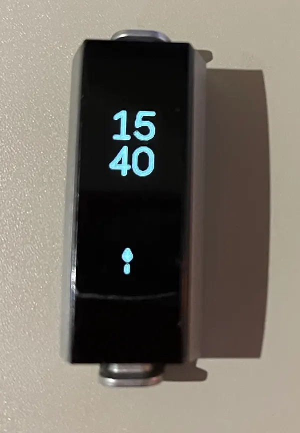 Fitbit Alta Fitness Tracker / Activity Wristband with USB Charger