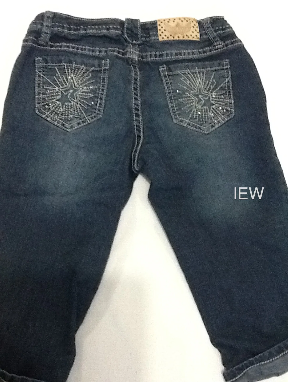 YMI Girls 3/4 Capri Jeans Dark Wash Star Pocket Rhinestones Size 12 – photo 2