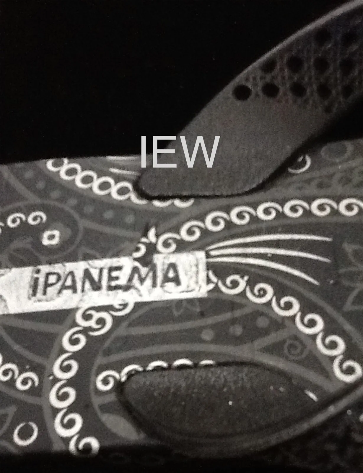 Ipanema Paisley Print Black Grey White Slippers Flip Flop Flats USA Size 7 – photo 3
