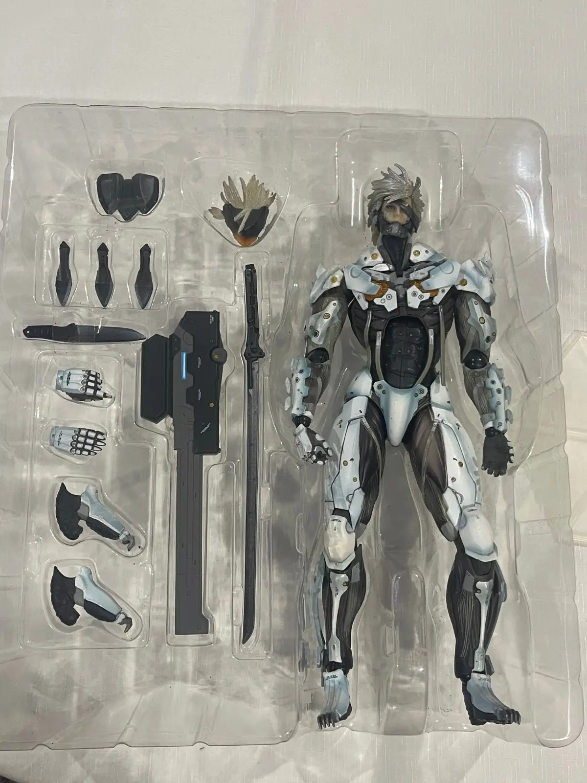 Metal Gear Rising Revengeance Limited Edition Play Arts Kai White Raiden Figure – photo 6