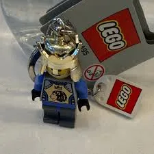 Lego King Mathias - Keychain Or Key Ring Or Bag Tag 851495 – photo 2