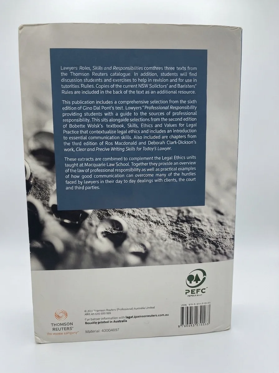 Lawyers: Roles, Skills and Responsibilities 3rd Edition – Lise Barry – photo 3