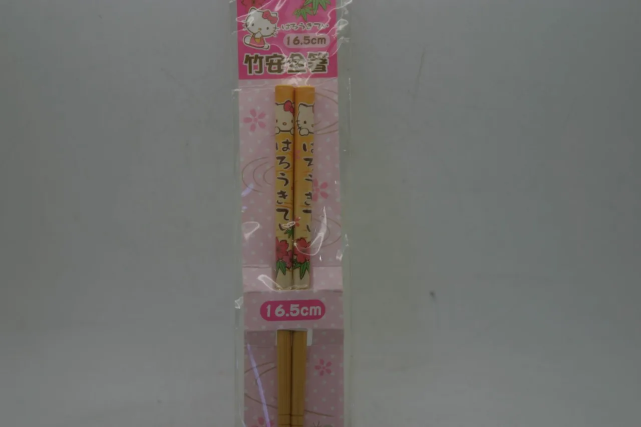 Sanrio Hello Kitty Yellow Flowers Timber Chopsticks 16.5cm Long – photo 2