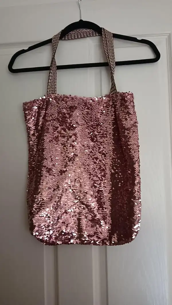 Smolder sequin bag