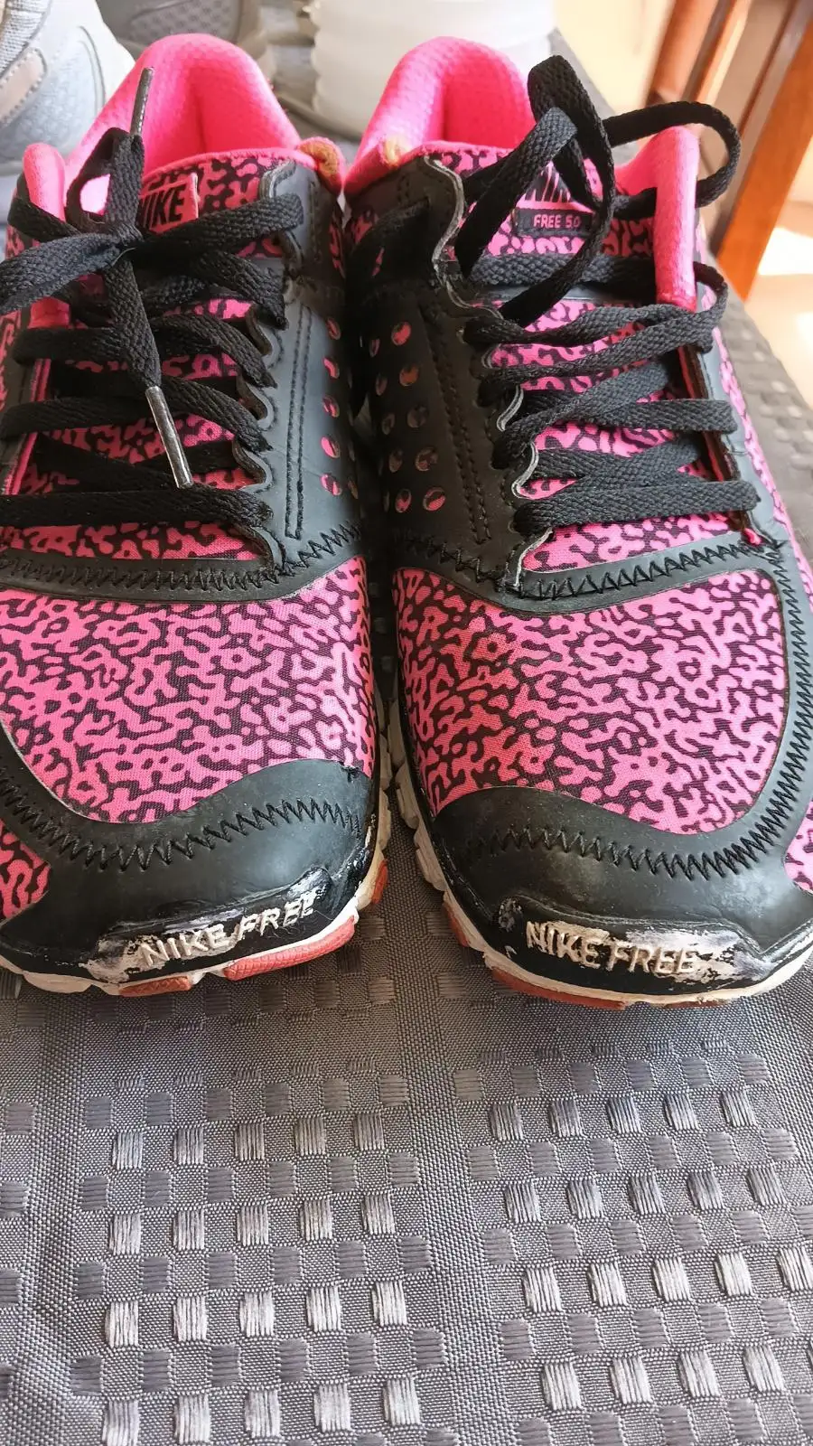 Nike sneakers – photo 3