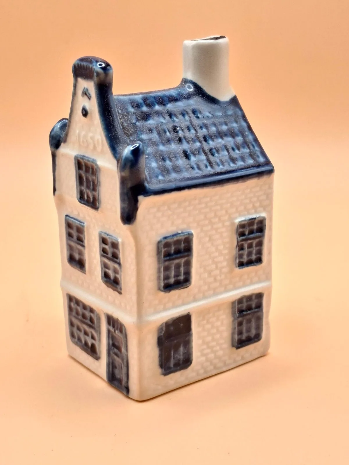 KLM House #16 Rynbende Distilleries Holland Delftware Miniature Liquid Inside – photo 2