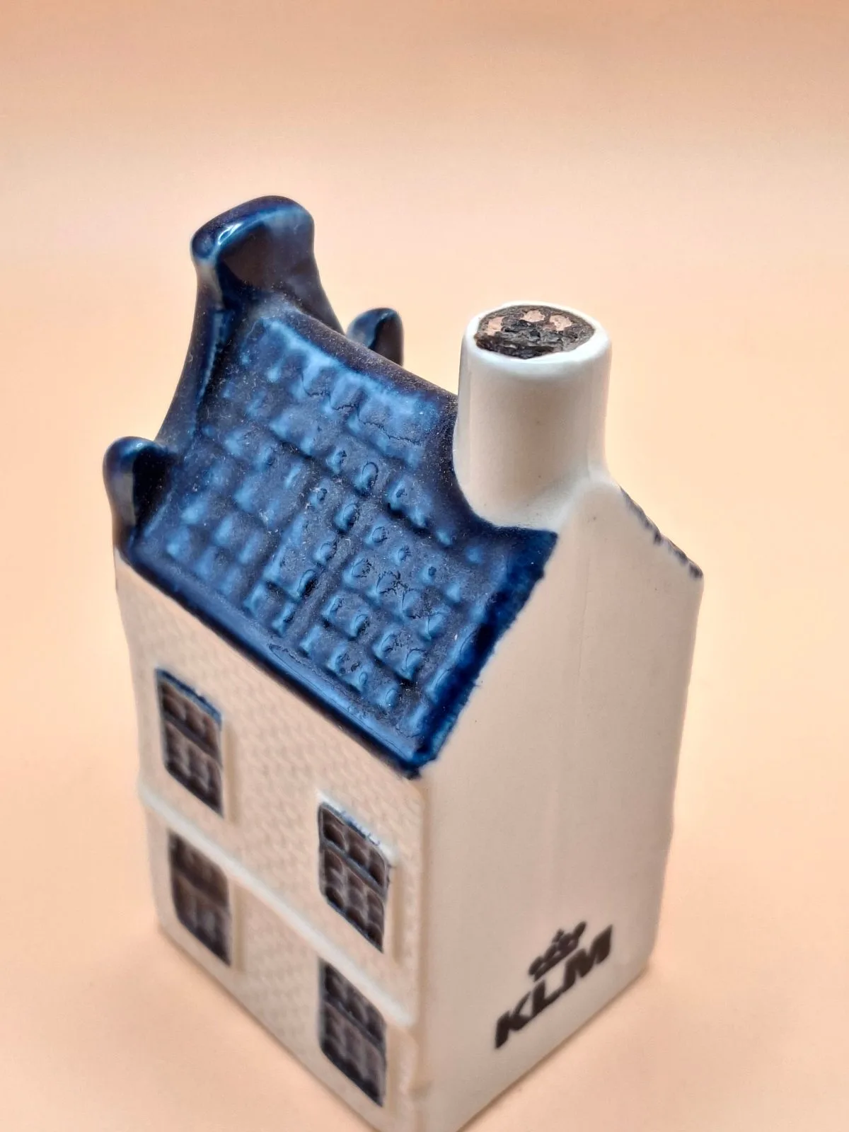 KLM House #16 Rynbende Distilleries Holland Delftware Miniature Liquid Inside – photo 5