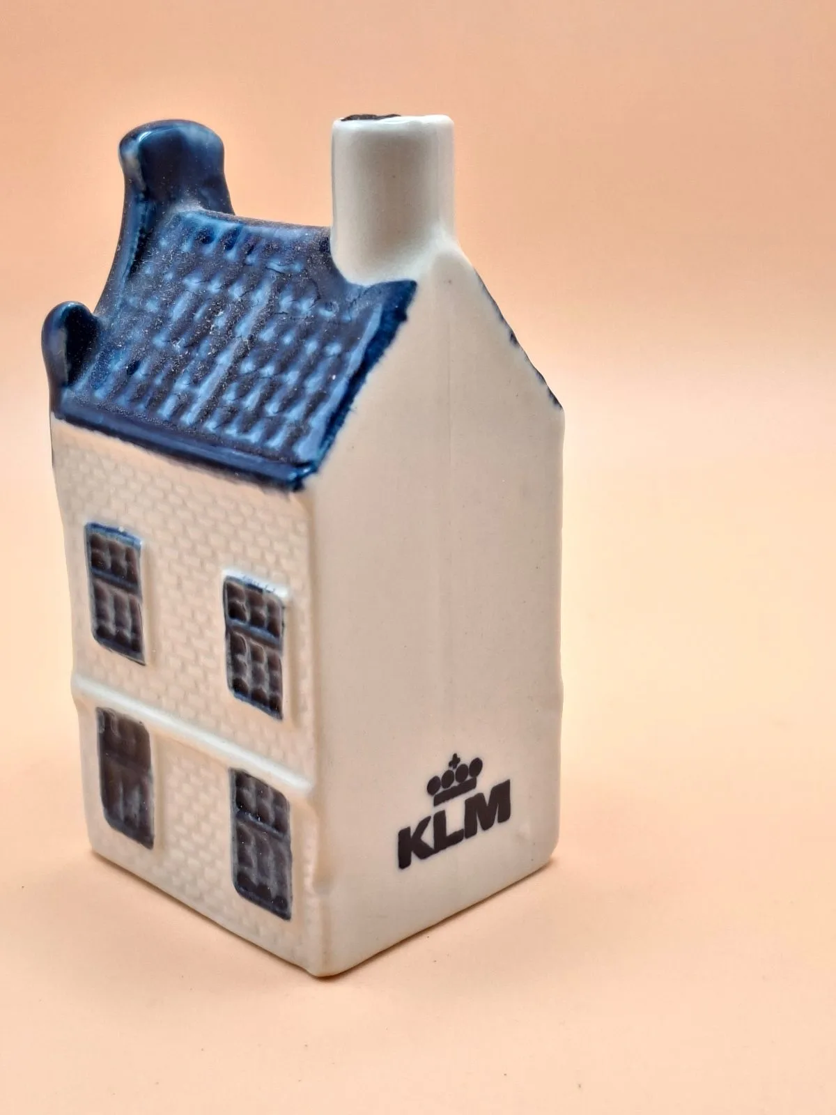 KLM House #16 Rynbende Distilleries Holland Delftware Miniature Liquid Inside – photo 3