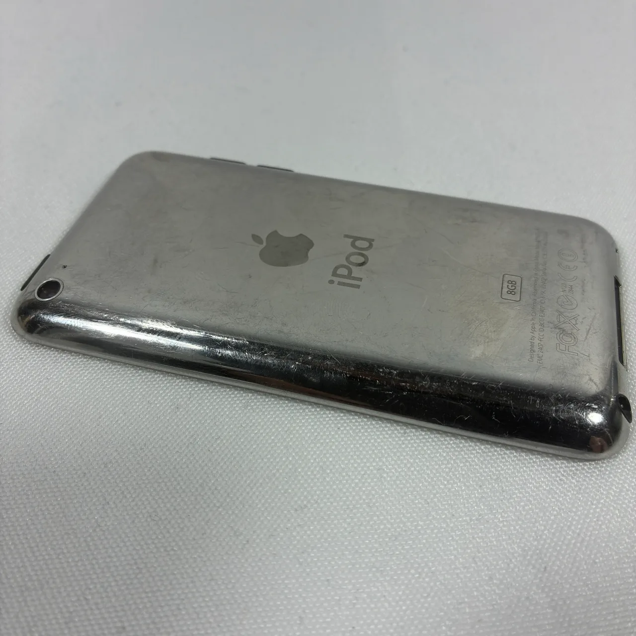 Apple iPod Touch 2nd Gen WI-FI 8GB White/Silver A1367 Tested & Working — photo 7