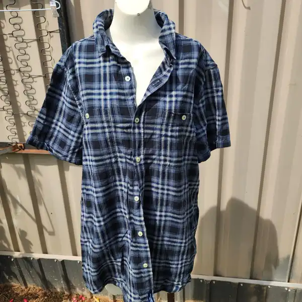 Denim co short sleeve shirt size xl