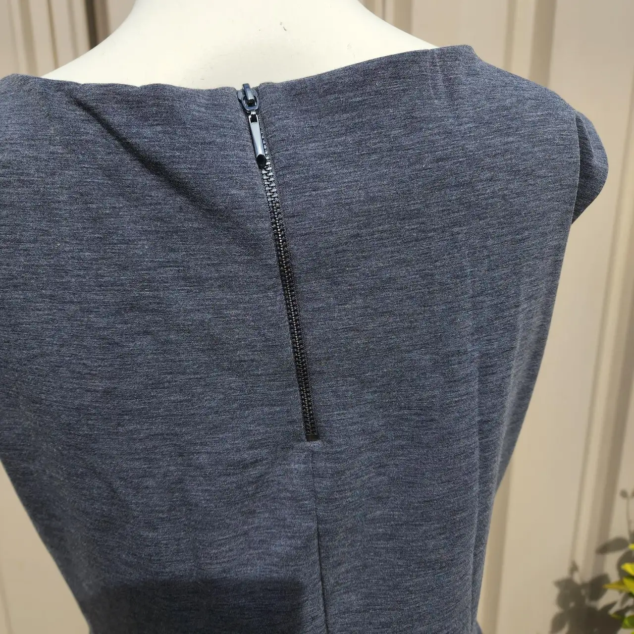 White house black market top size 8 – photo 5