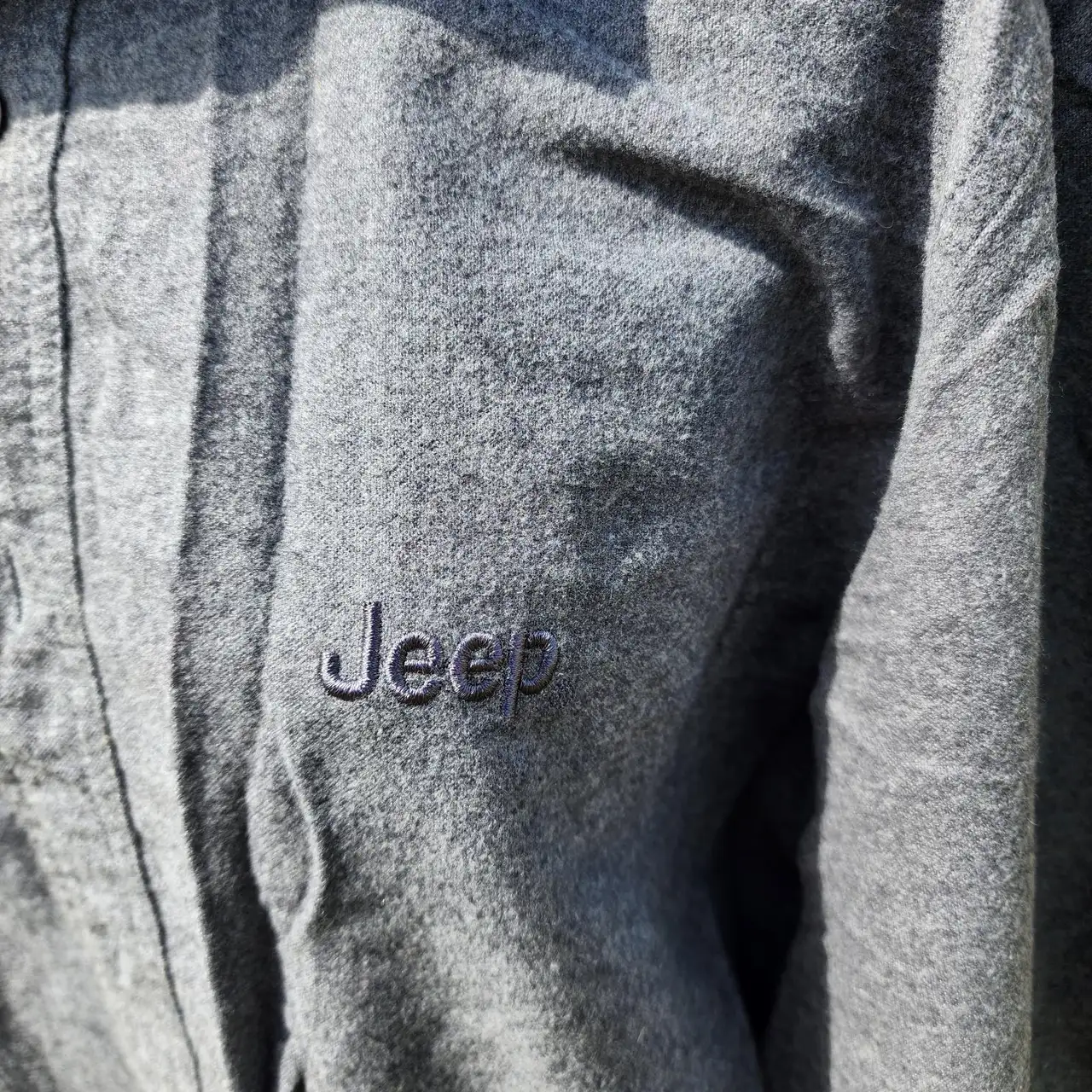 Jeep long sleeve grey shirt size small – photo 4