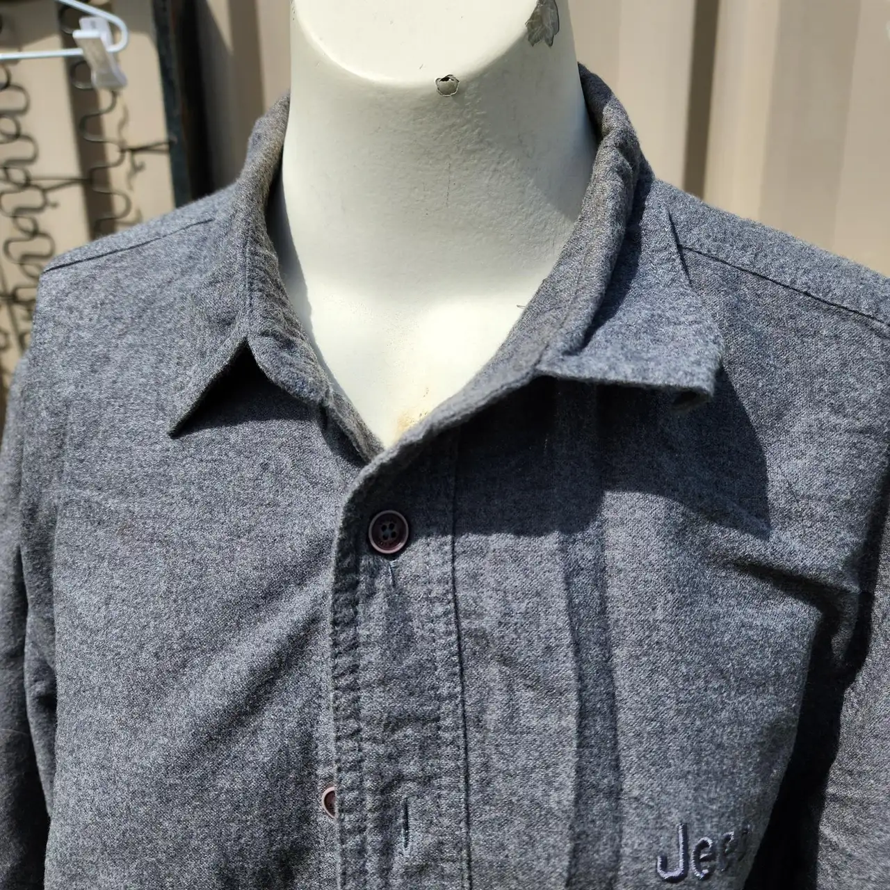 Jeep long sleeve grey shirt size small – photo 3