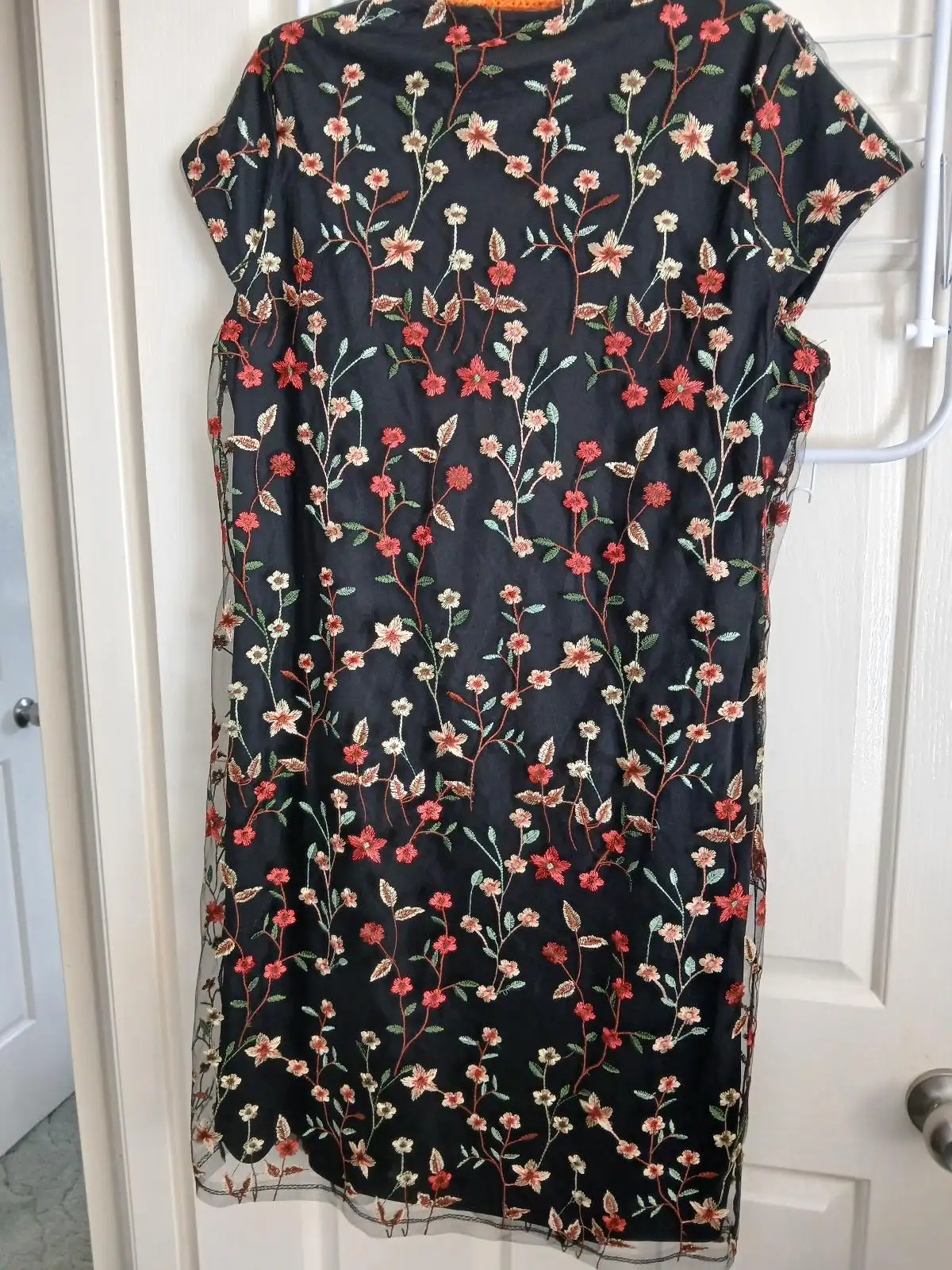 Millers size 16 embroidered mesh midi dress – photo 2