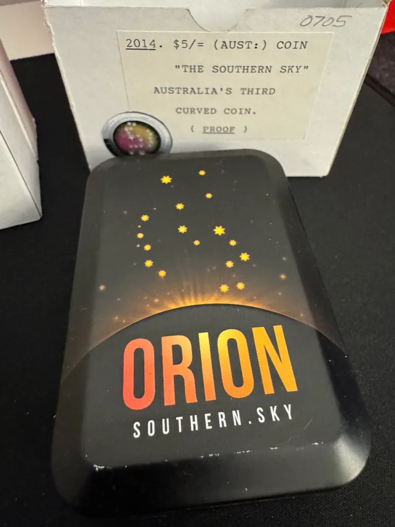 2012–2014 $5 Southern Sky (Crux, Pavo, Orion) Coloured Domed Silver Proof Set – photo 10