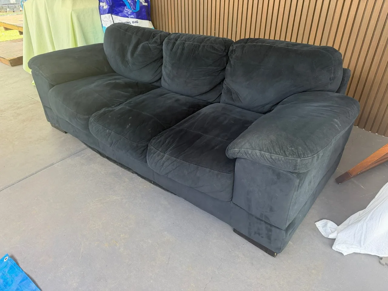 Lounge - 3 seater sofa — photo 3