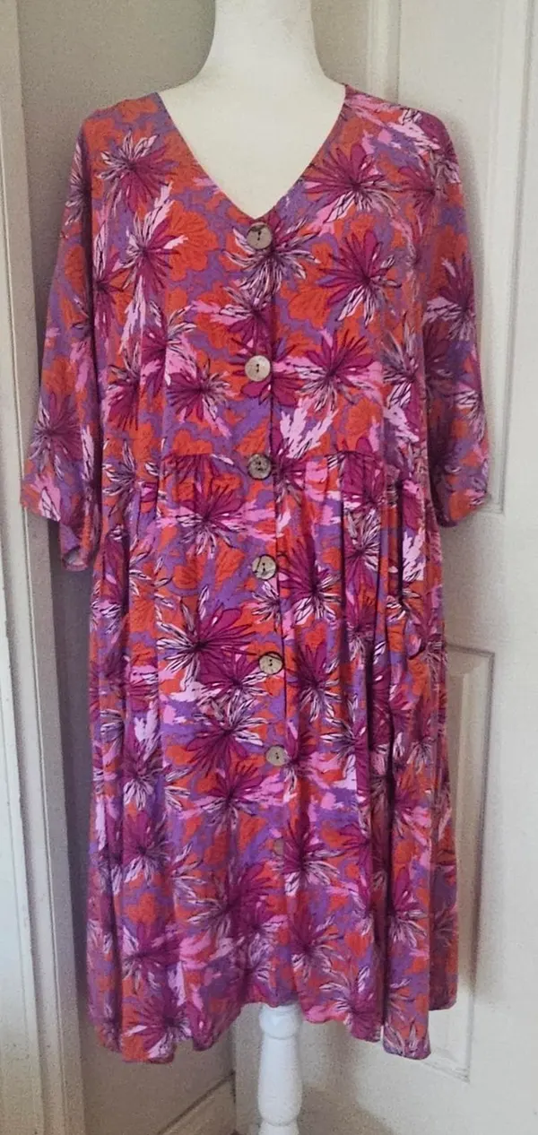 Proud Poppy Floral Dress Size AU 20 BNWT