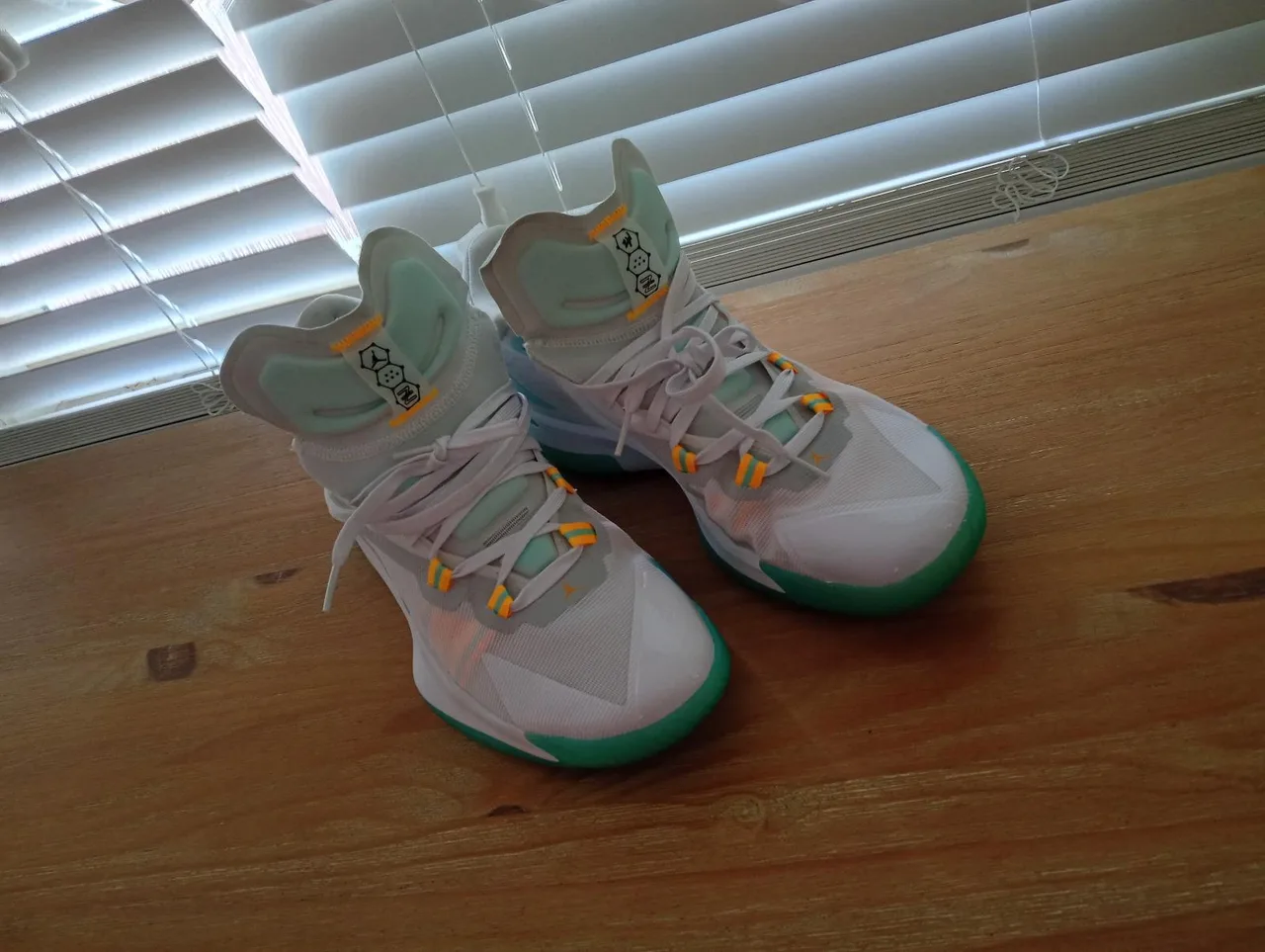 Jordan Zion 1 White Dynamic Turquoise - Size US12 UK 11 — photo 2