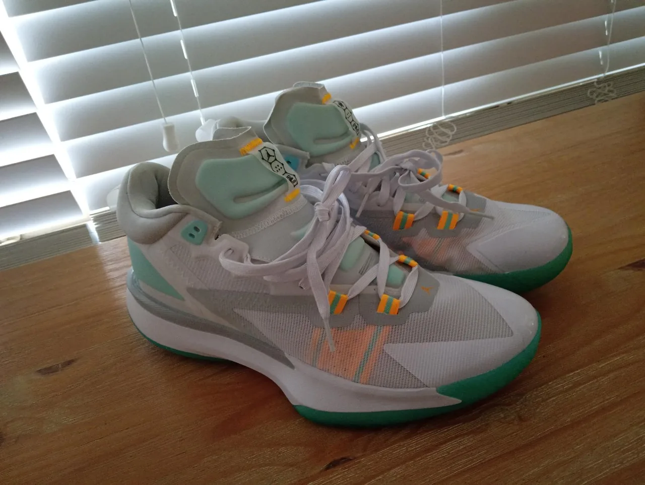 Jordan Zion 1 White Dynamic Turquoise - Size US12 UK 11 — photo 3