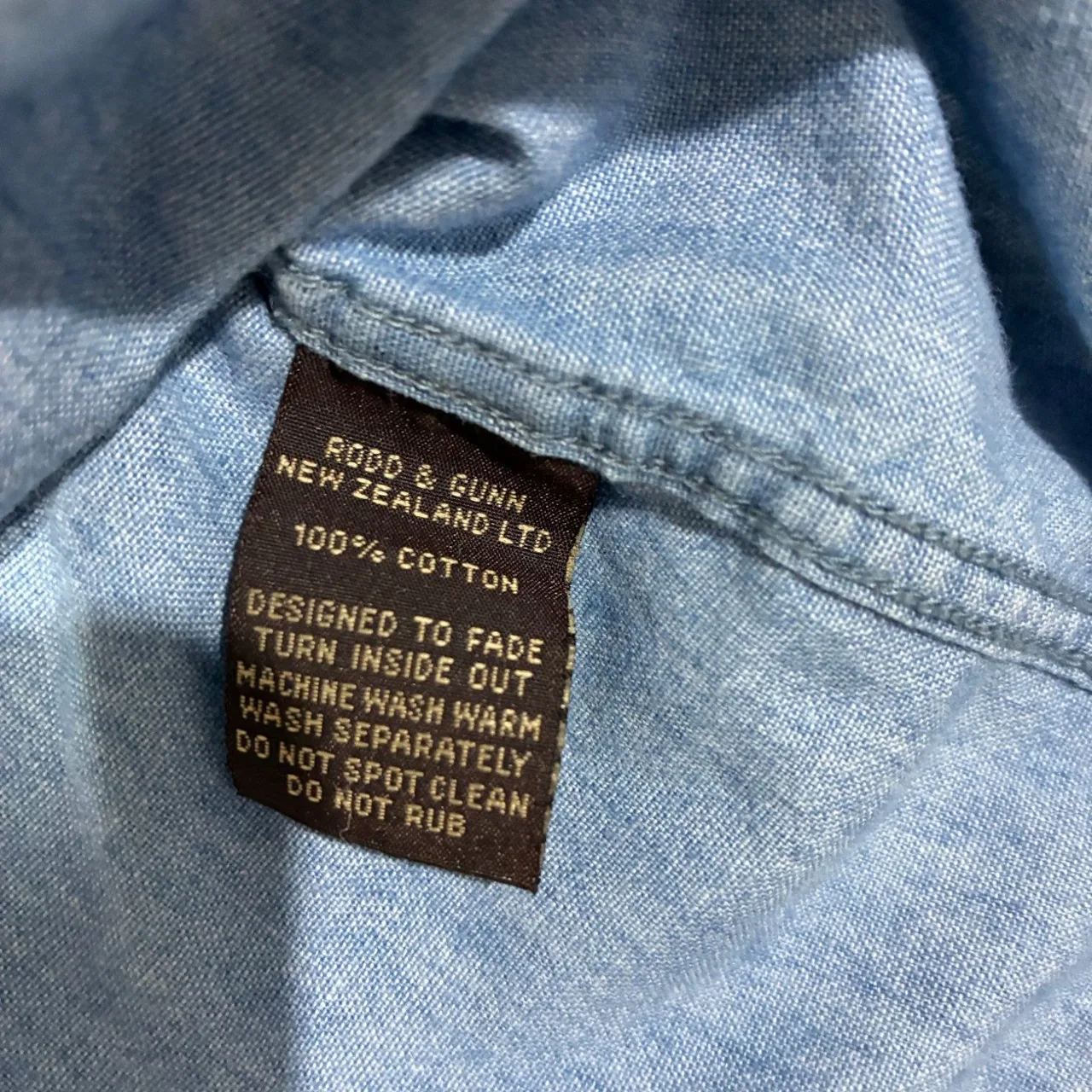 Rodd & Gunn Casual Sport Fit shirt is a testament to timeless style and comfort. — photo 5