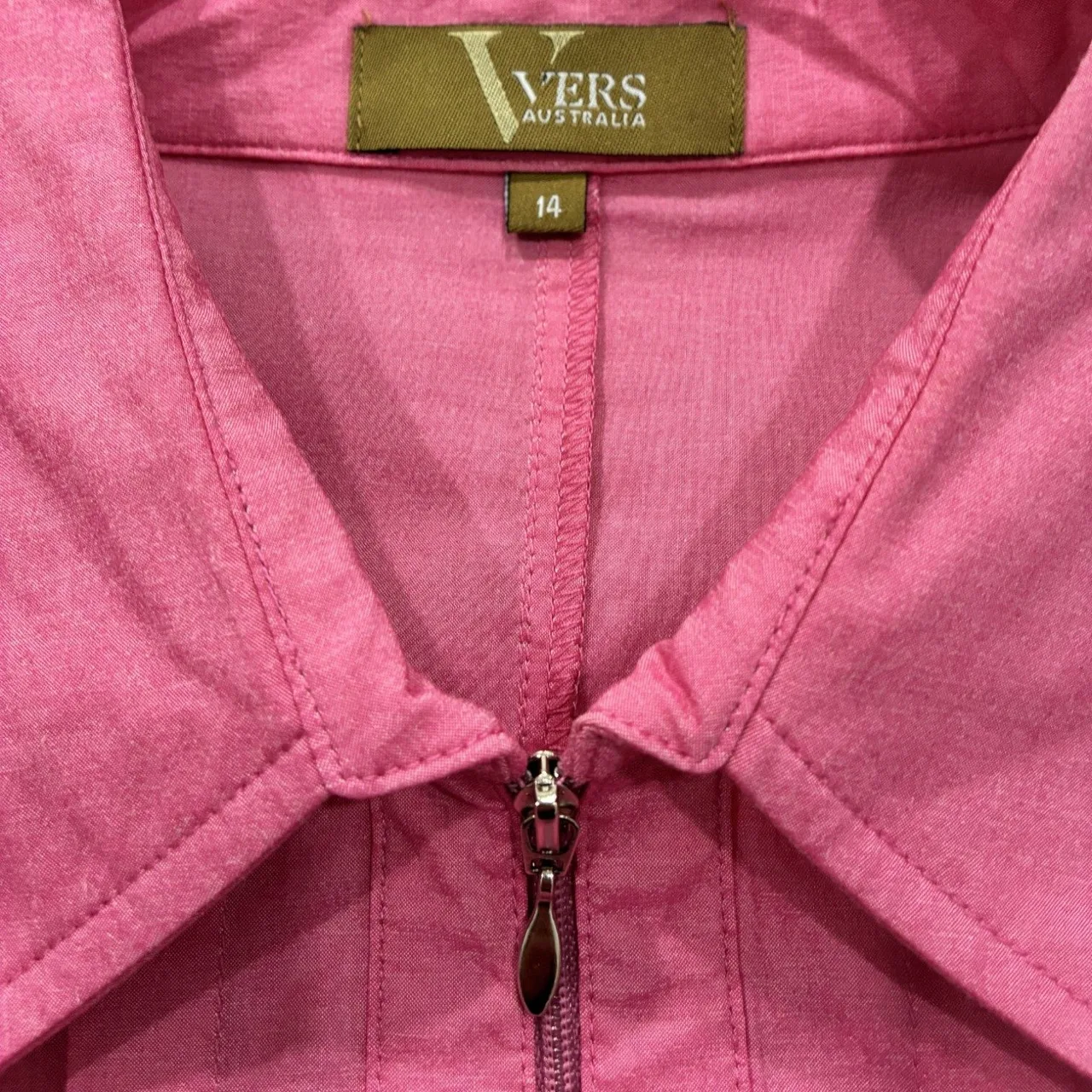 Ladies Pink V- vers Australia Casual Lightweight Jacket — photo 5