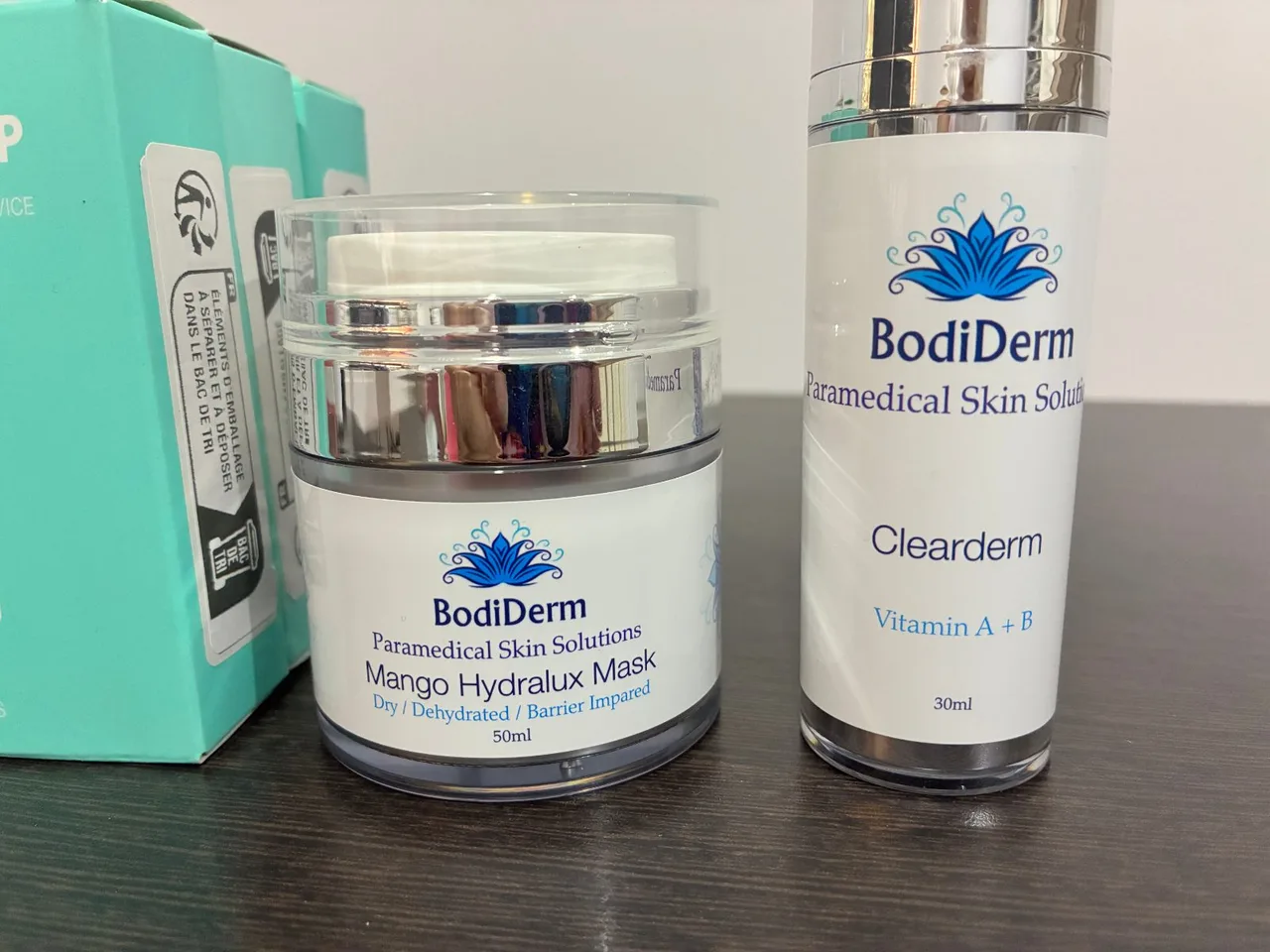 A high-end professional skincare bundle — photo 2